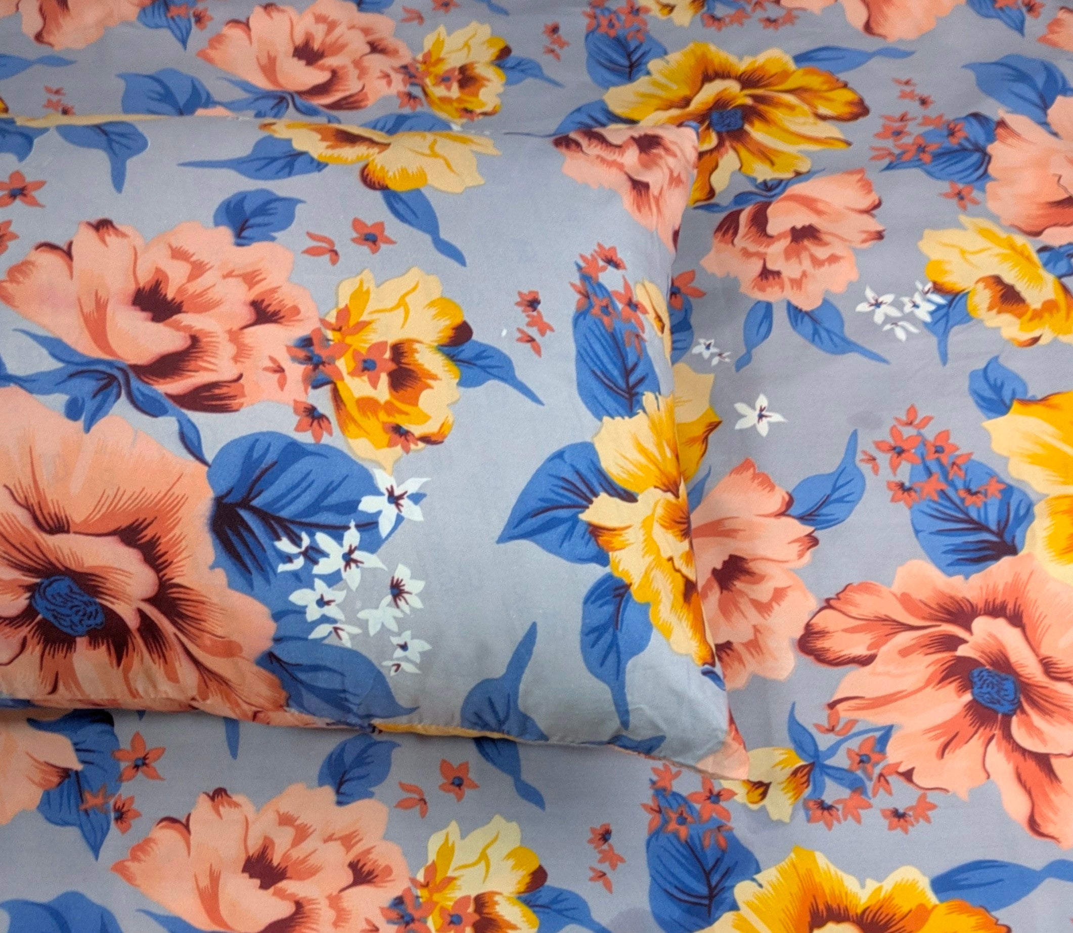 Crimson Crush 3 Pcs Double Bedsheet - Dlt87