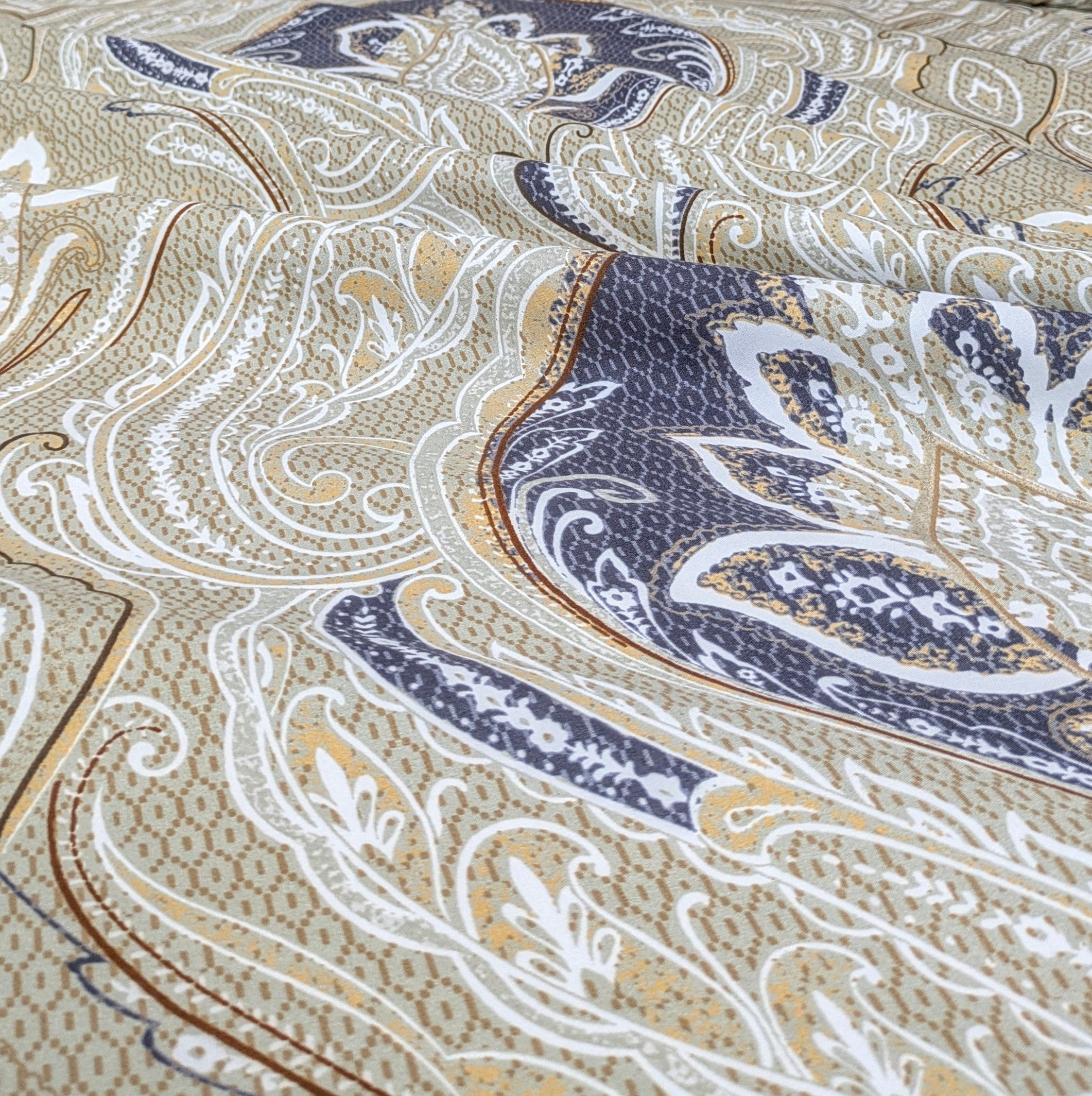 Dekoracy Double Bedsheet 3 pc